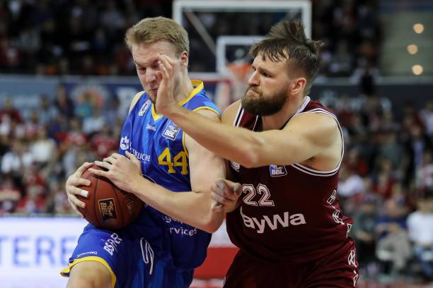 化自己的策 化自己的策