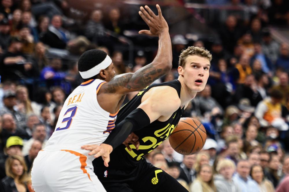 通过迈克 通过迈克